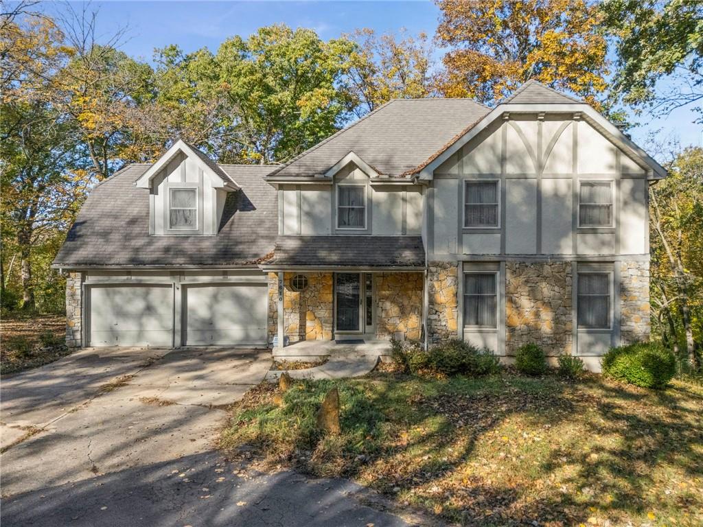 7610 NW East Forest Lakes Drive