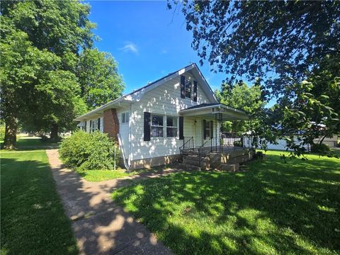 Photo of 310 N County Road, Alma, MO 64001 (MLS # 2629138)