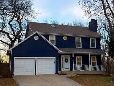 15434 Glenwood Avenue, Overland Park, KS 66223 - MLS#: 2594402