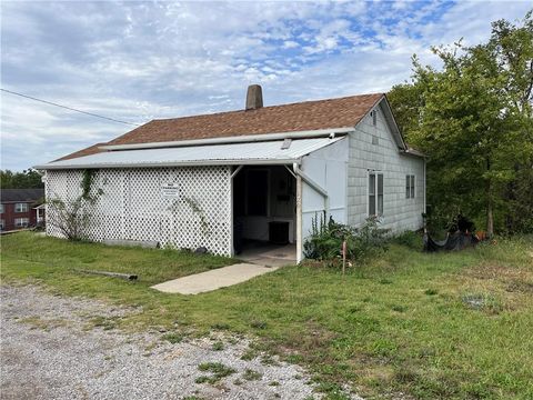 120 N Main Street, Warrensburg, MO 64093 - #: 2511861