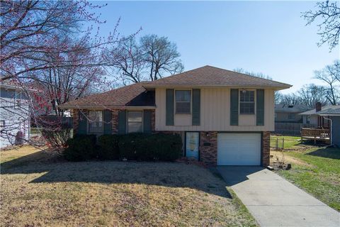 Photo of 12011 Belmont Avenue, Grandview, MO 64030 (MLS # 2616317)