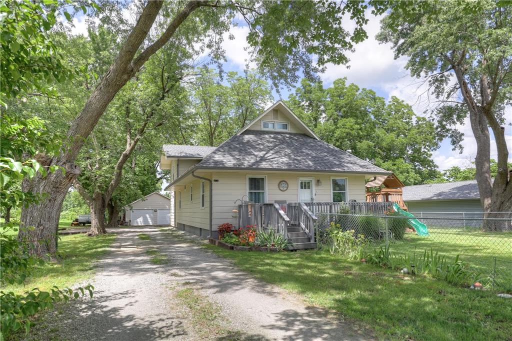 2509 E 4th Street