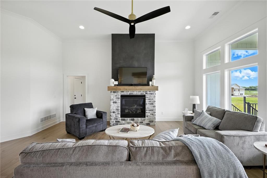 1807 Halls Creek Avenue