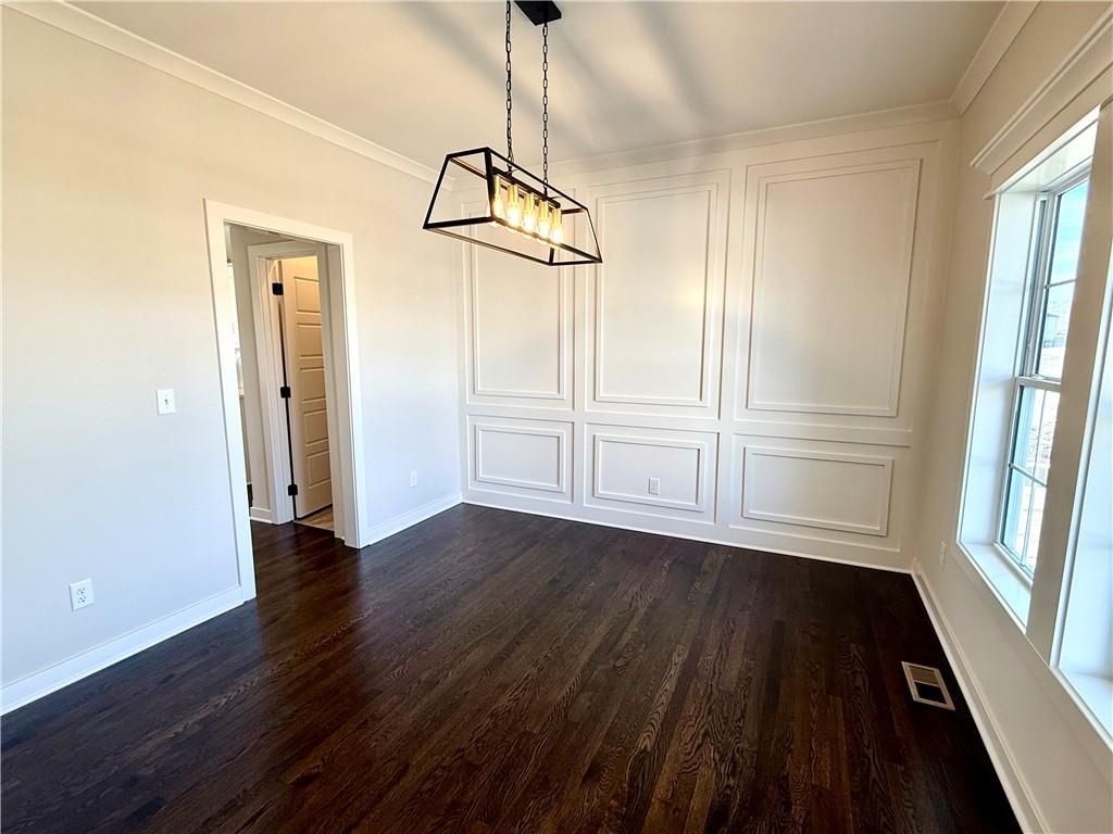 Photo of 11821 N Wheeling Avenue, Kansas City, MO 64156 (MLS # 2608117)