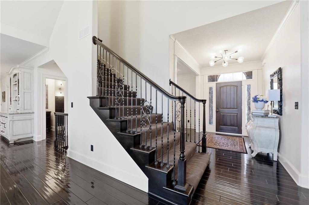 6115 NW Chestnut Court