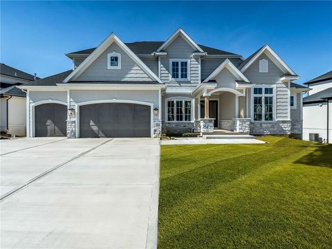 Photo of 16924 Futura Street, Overland Park, KS 66085 (MLS # 2618851)