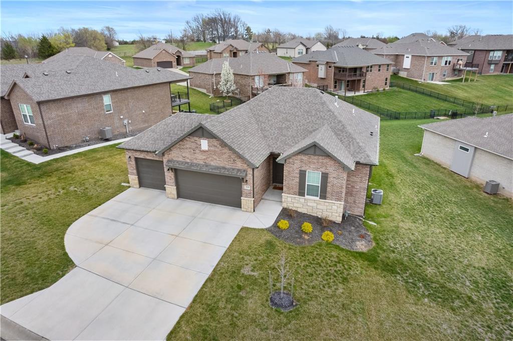 3225 N 109th Place