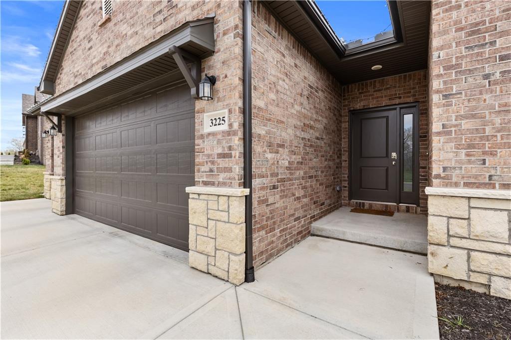 3225 N 109th Place
