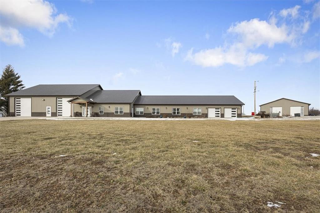 8944 Southpoint Drive