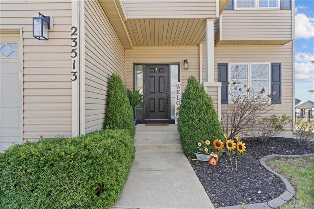 23513 W 89th Terrace