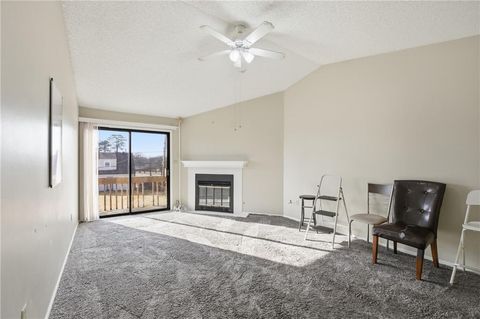 8139 Holmes Road 202 Kansas City MO 64131