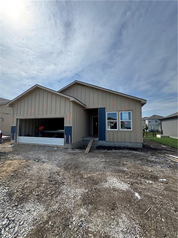 19627 W 195th Place