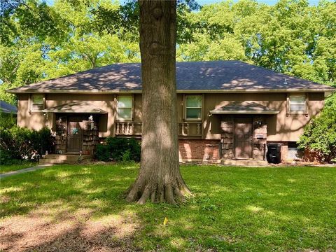 11430 & 11432 E 27th Street Independence MO 64052