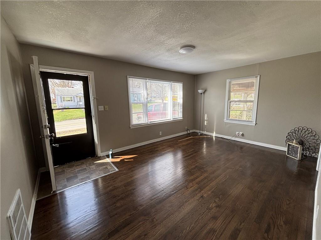 2005 S Northern Boulevard