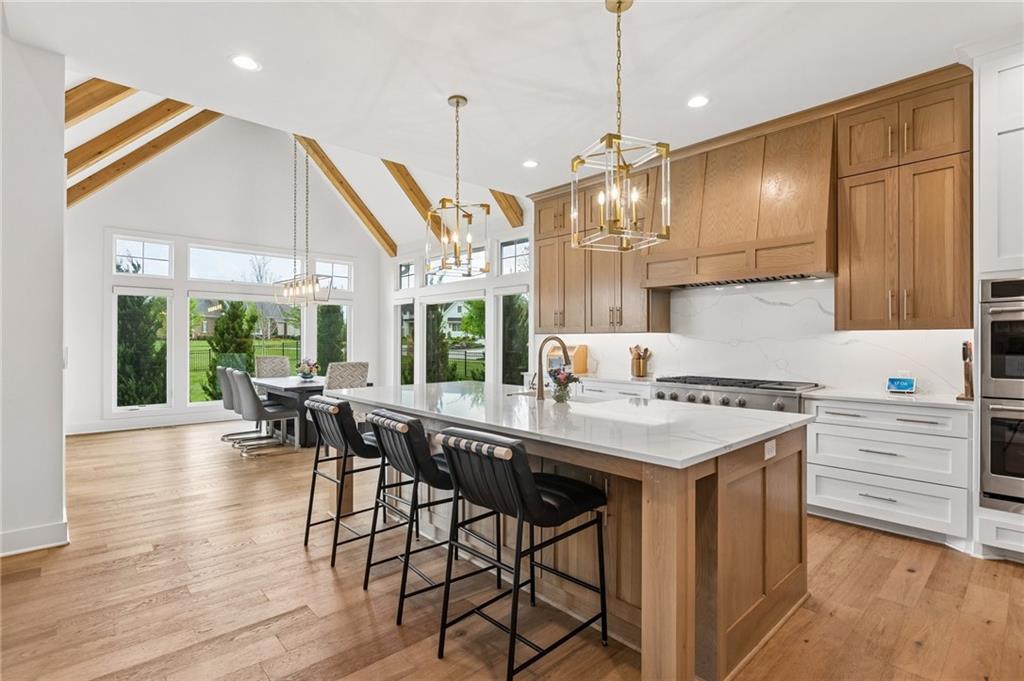 Overland Park, Kansas, 66221, United States, 4 Bedrooms Bedrooms, ,5 BathroomsBathrooms,Residential,Active,2043124