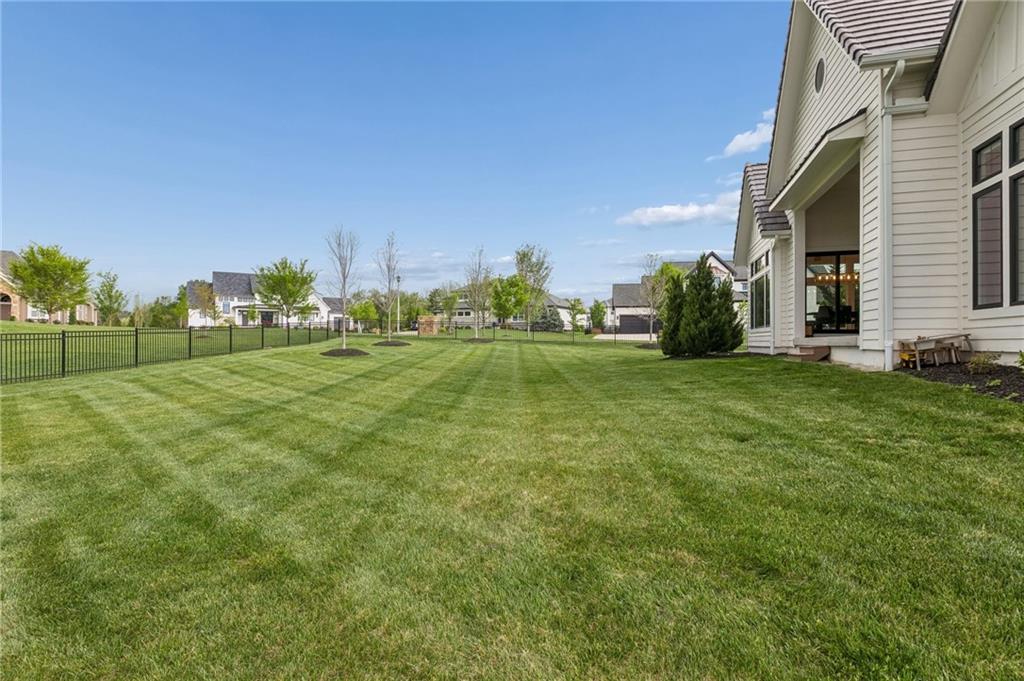 Overland Park, Kansas, 66221, United States, 4 Bedrooms Bedrooms, ,5 BathroomsBathrooms,Residential,Active,2043124