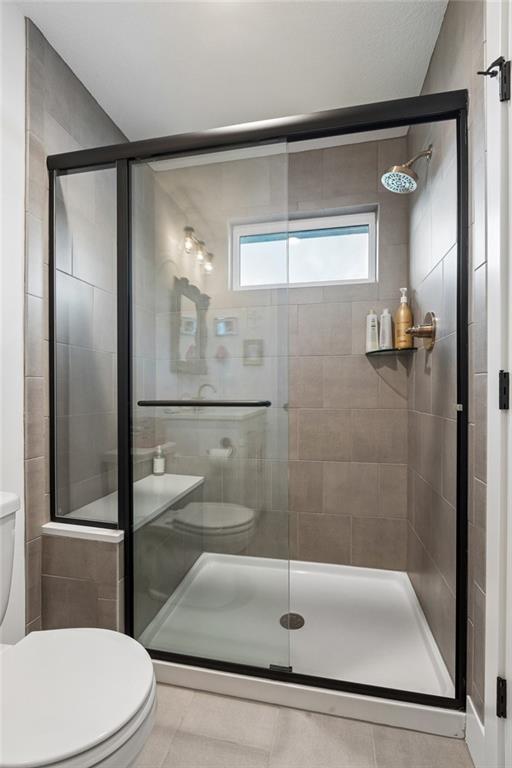Overland Park, Kansas, 66221, United States, 4 Bedrooms Bedrooms, ,5 BathroomsBathrooms,Residential,Active,2043124