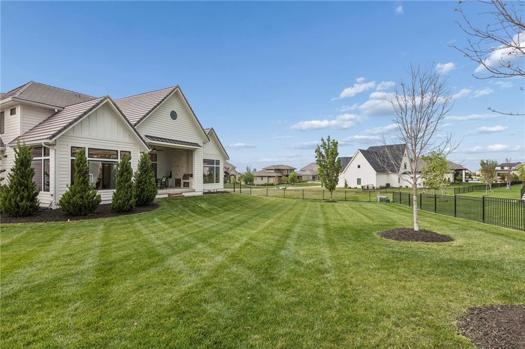 Overland Park, Kansas, 66221, United States, 4 Bedrooms Bedrooms, ,5 BathroomsBathrooms,Residential,Active,2043124