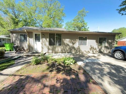 Photo of 104 N Fayette Street, Rich Hill, MO 64779 (MLS # 2616743)