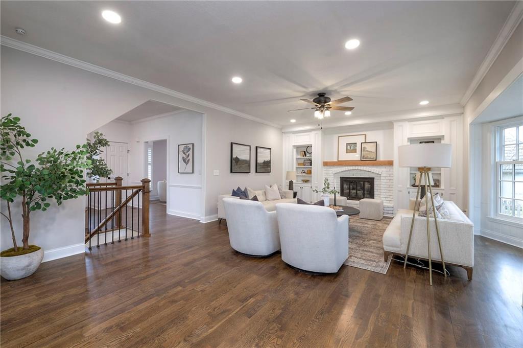 12113 Cherokee Street