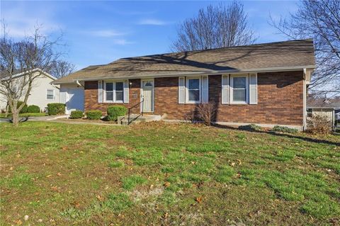 824 Rowell Avenue Excelsior Springs MO 64024