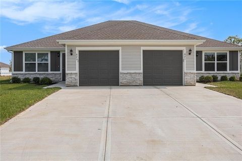 620-622 Fall Meadow Lane Belton MO 64012