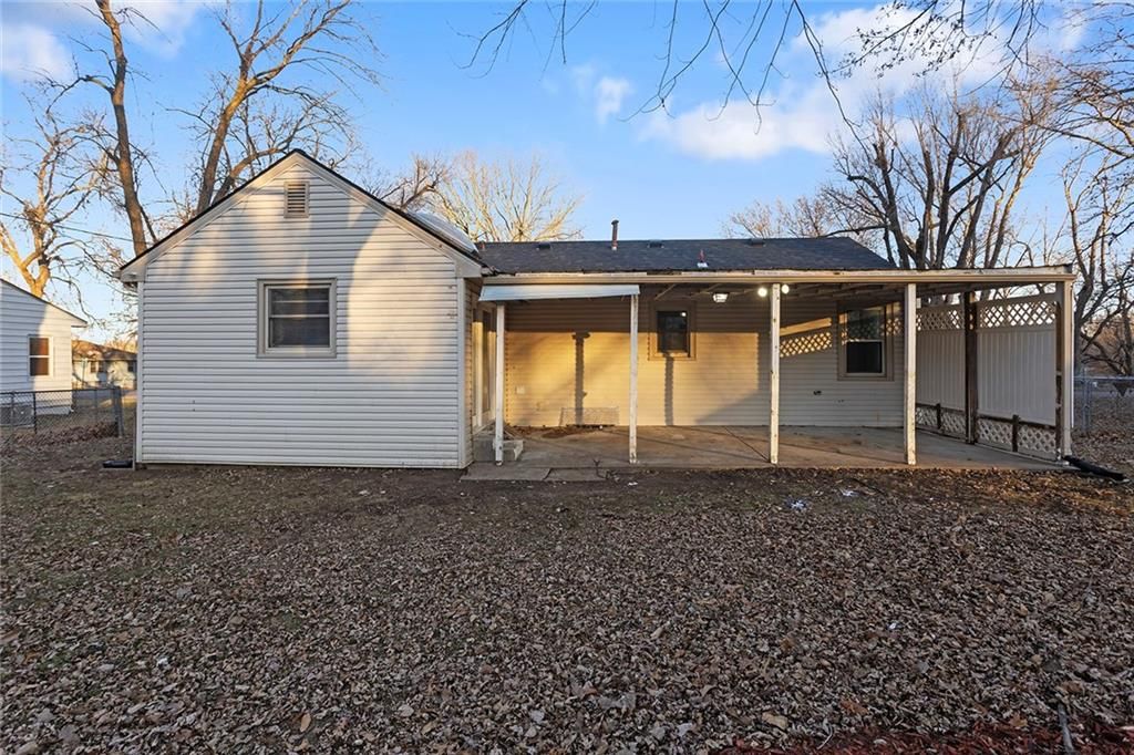 Photo of 7606 Woodson Road, Raytown, MO 64138 (MLS # 2592212)