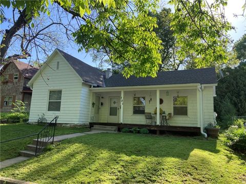 121 S Willis Avenue Independence MO 64050