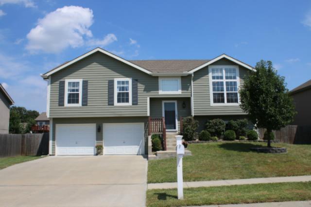Photo 1 of 22 — 1901 N 162nd Street, Basehor, KS 66007