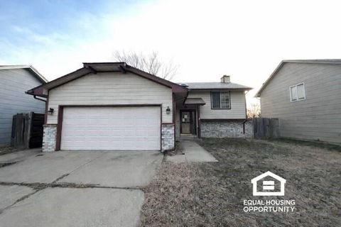 9714 W Yosemite Court Wichita KS 67215