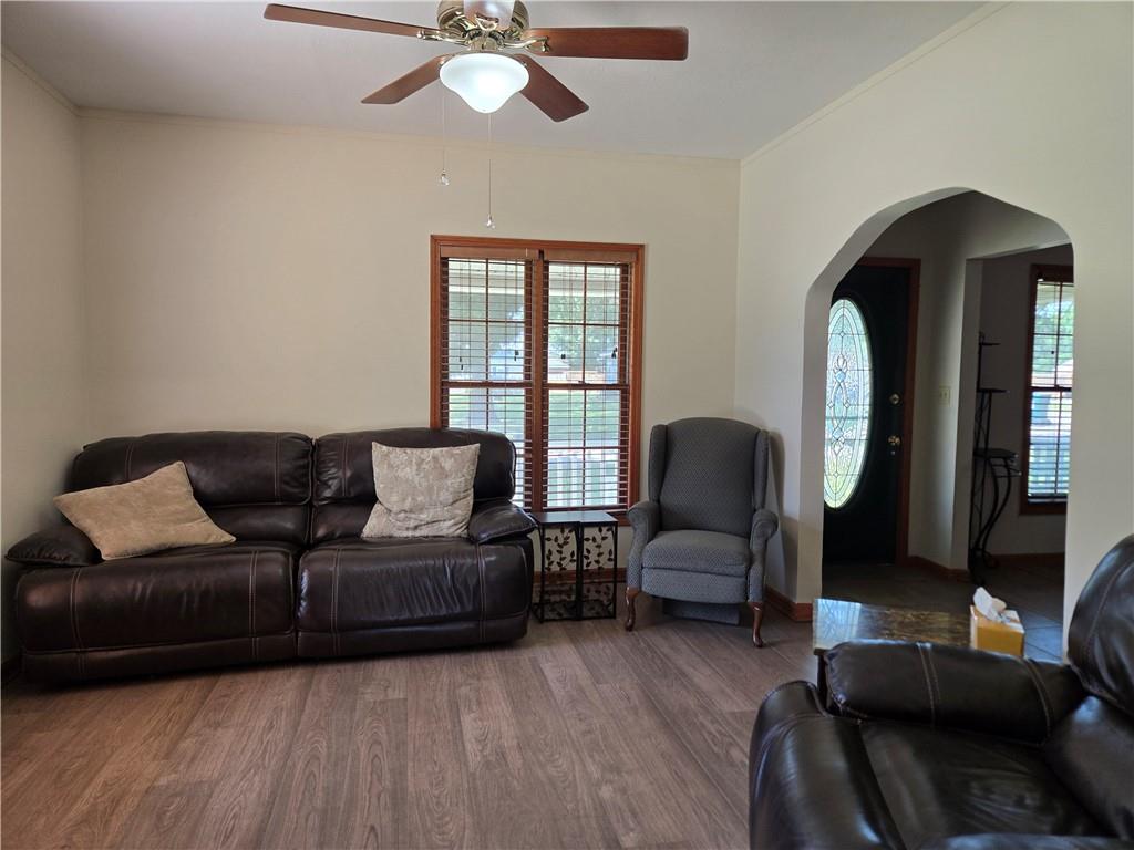 121 W 25th N/A