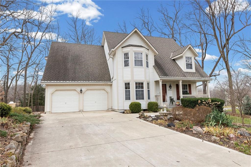 10913 Oak Drive