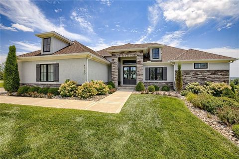 4150 Palisades Point Riverside MO 64150
