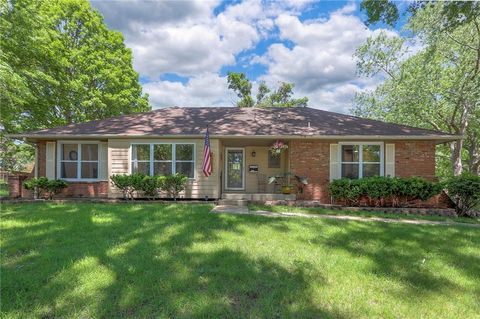 6902 NW BIRCH Court Kansas City MO 64151
