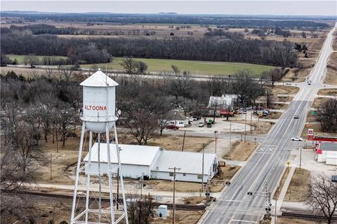 Tiny photo for 1306 Quincy Street, Altoona, KS 66710 (MLS # 2527828)