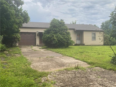 Photo of 1211 Quincy Street, Leavenworth, KS 66048 (MLS # 2629578)