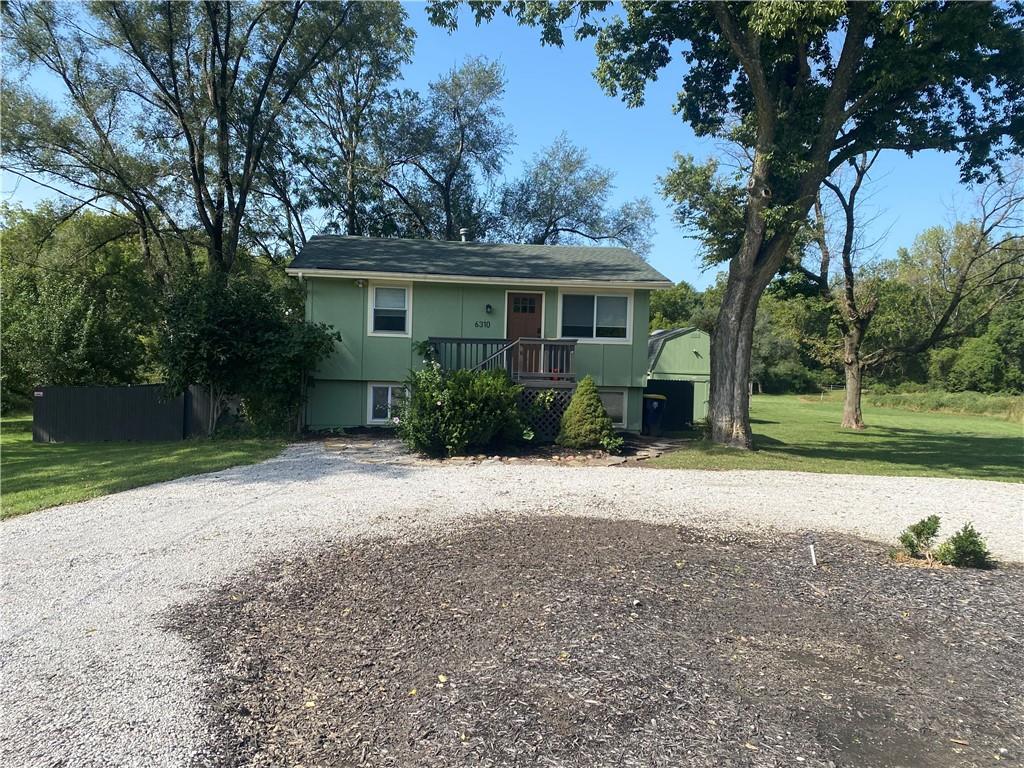 6310 NW Waukomis Drive