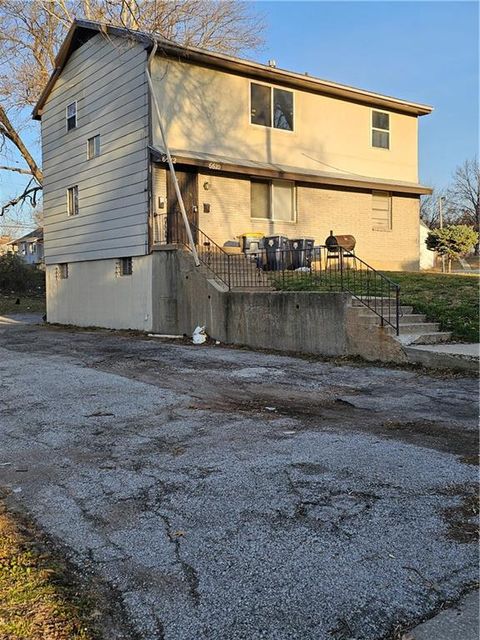 6610-6612 Askew Avenue Kansas City MO 64132