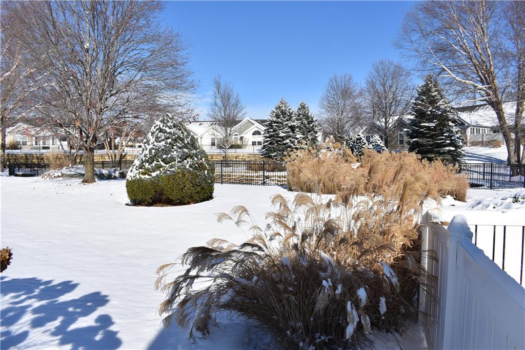 7135 Meadow View Street