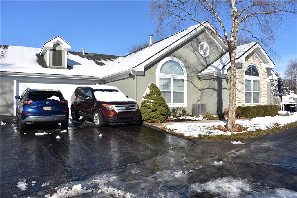 7135 Meadow View Street