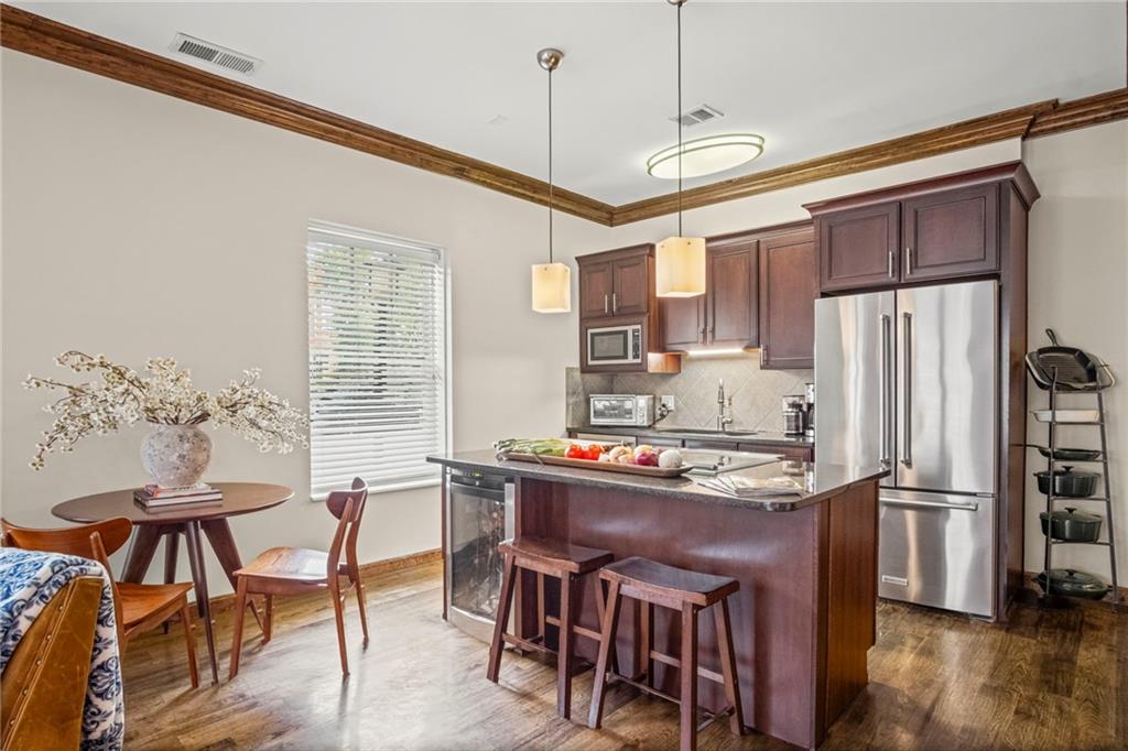 510 W 11th Street