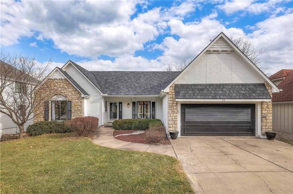 Photo of 416 NE Brockton Drive, Lees Summit, MO 64064 (MLS # 2588442)