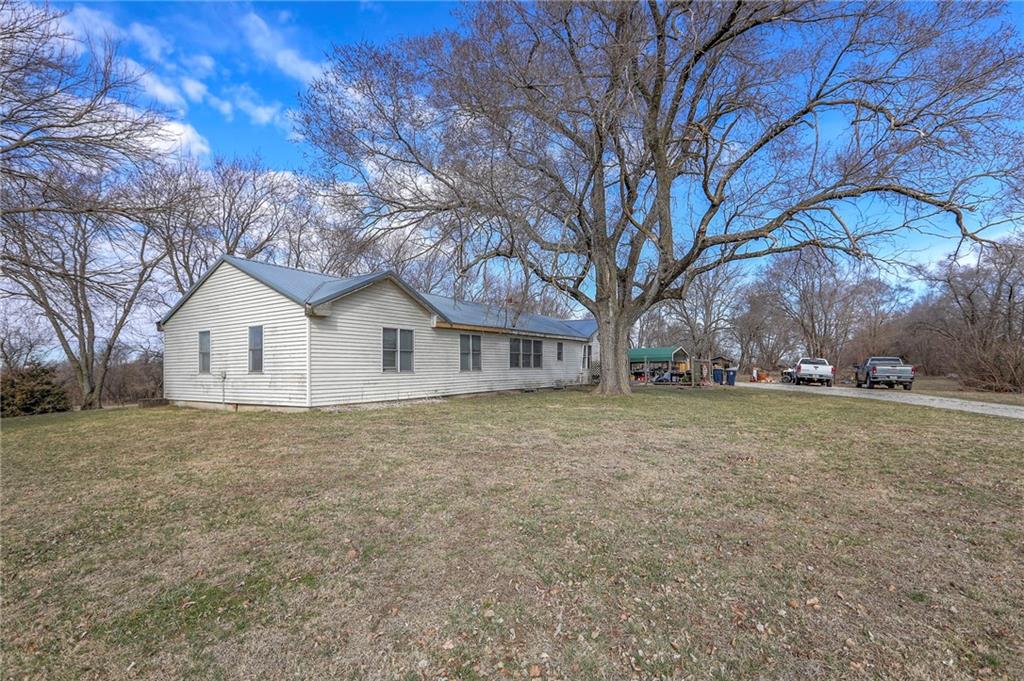 Photo of 6500 NW 128th Street, Kansas City, MO 64164 (MLS # 2626850)