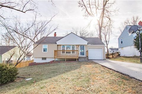 623 NE 43rd Street, Kansas City, MO 64116 - #: 2595206