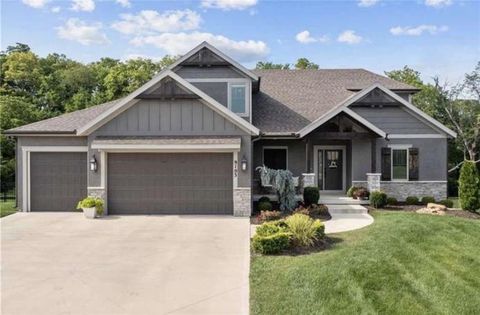 Photo of 9103 SW 12th Street, Lees Summit, MO 64064 (MLS # 2622854)
