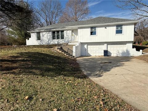 9600 N Campbell Drive Kansas City MO 64155