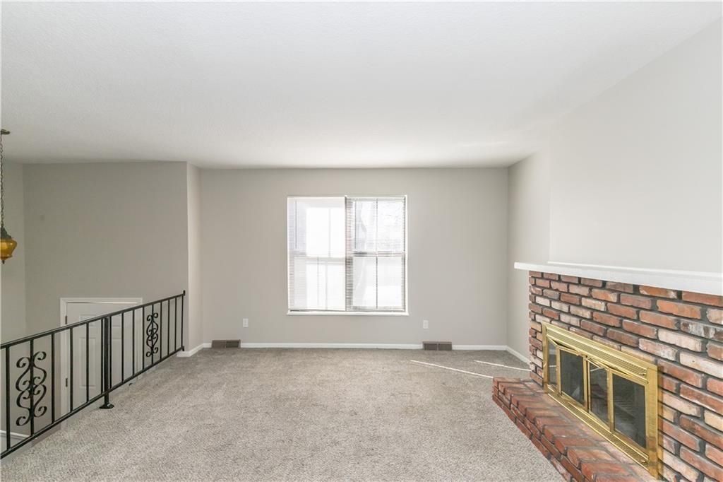 Photo of 9857 N Cherry Street, Kansas City, MO 64155 (MLS # 2607785)