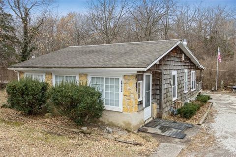 2964 S 35th Street, Kansas City, KS 66106 - #: 2467673