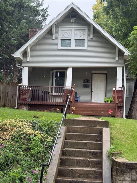 Photo of 3116 Lafayette Street, St Joseph, MO 64507 (MLS # 2633424)