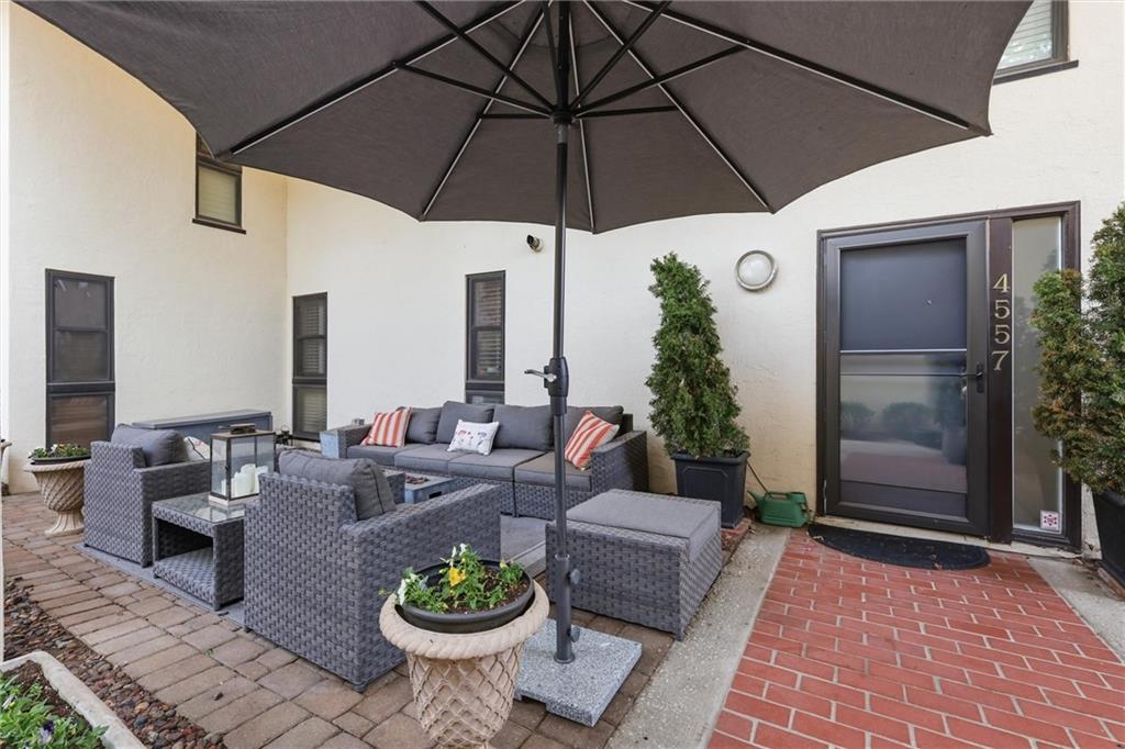 4557 Walnut Street